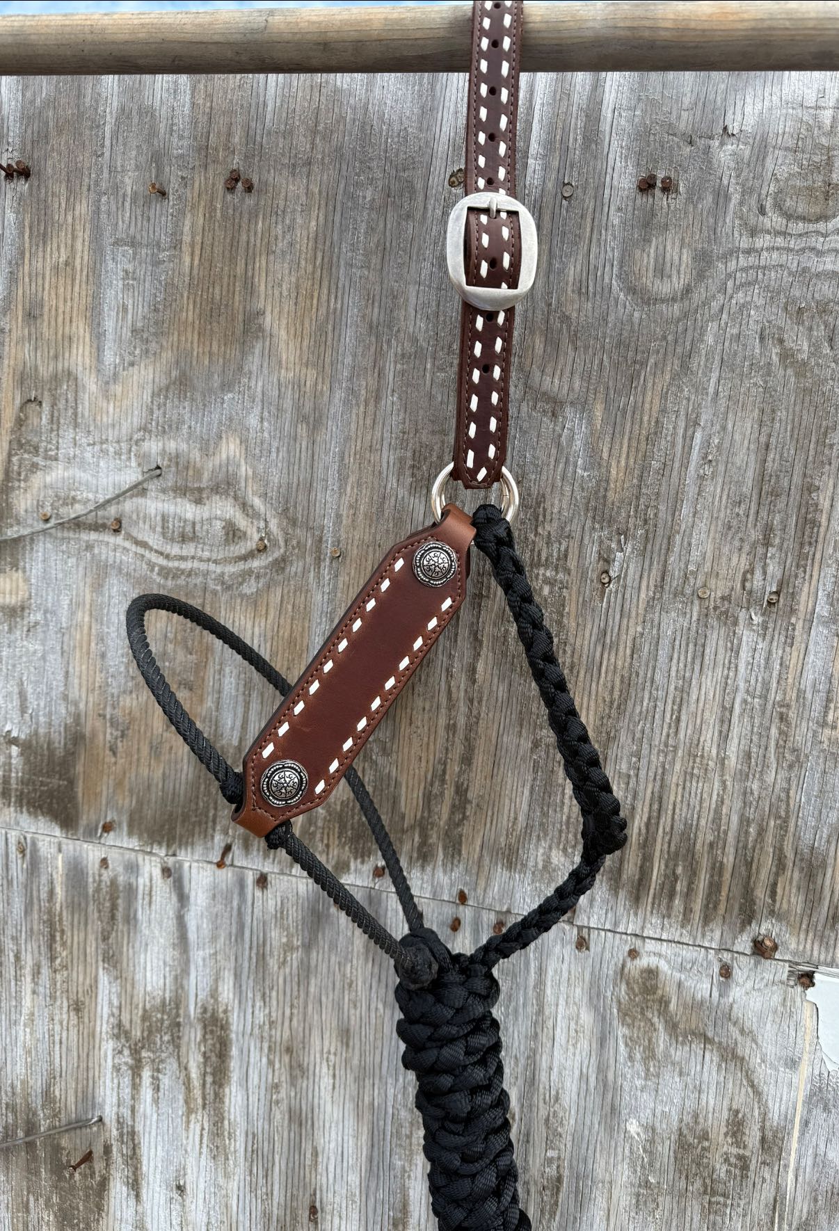 SSCL Leather & Lariat Halters w/ Buckstitching